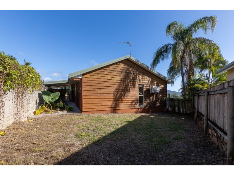 5 Katoota Court, Cannonvale QLD 4802