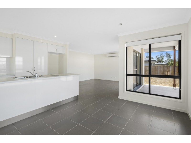 79 Macarthur Drive, Cannonvale QLD 4802