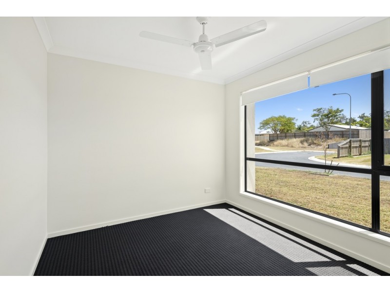 79 Macarthur Drive, Cannonvale QLD 4802