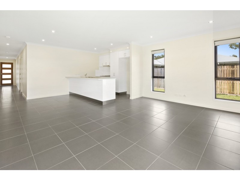 15 Olivia Street, Cannonvale QLD 4802