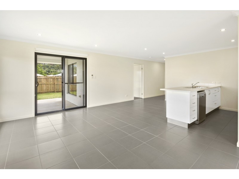 15 Olivia Street, Cannonvale QLD 4802