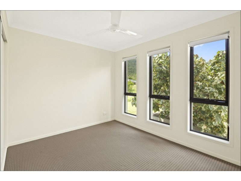 15 Olivia Street, Cannonvale QLD 4802