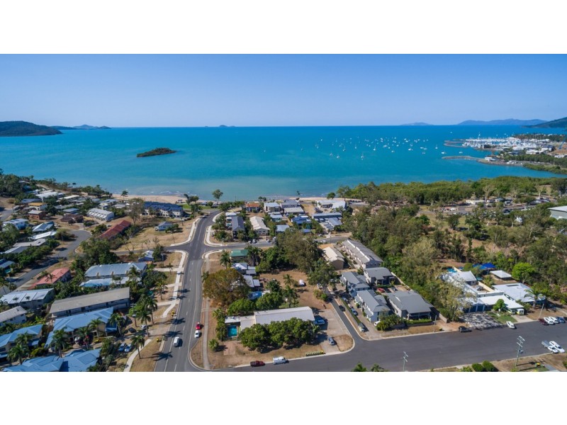 167 Shute Harbour Road, Cannonvale QLD 4802