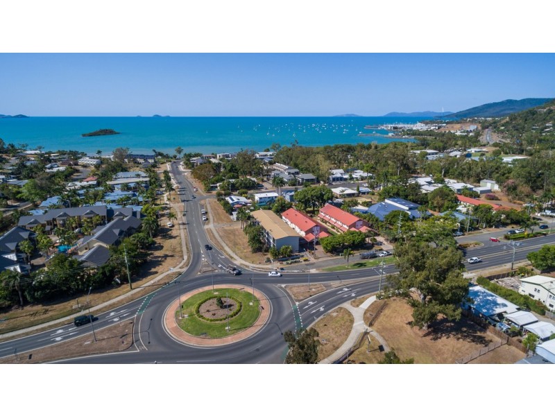167 Shute Harbour Road, Cannonvale QLD 4802