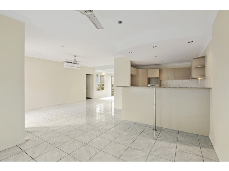 4/152 Shute Harbour Road, Cannonvale QLD 4802