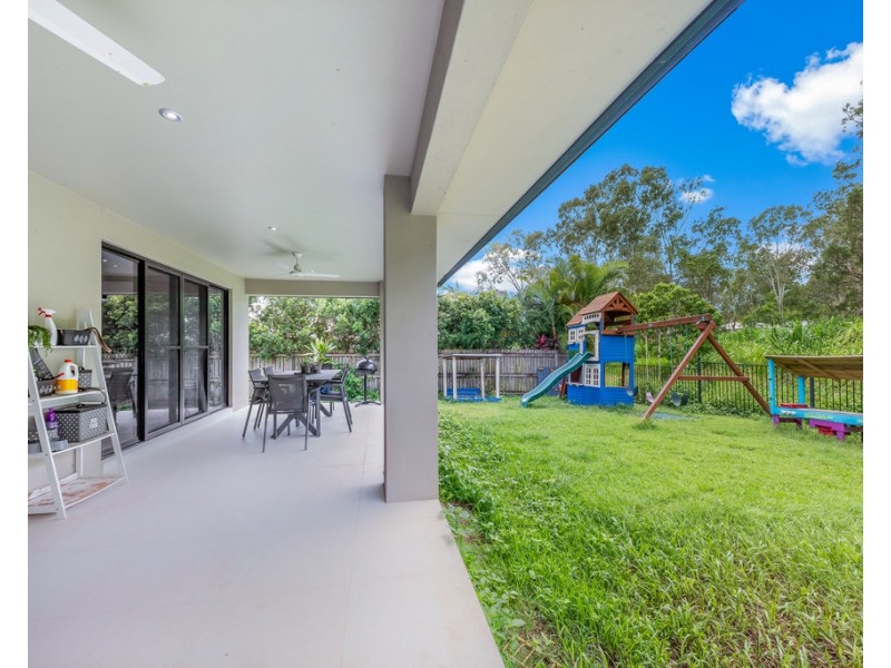 27 Endeavour Circuit, Cannonvale QLD 4802