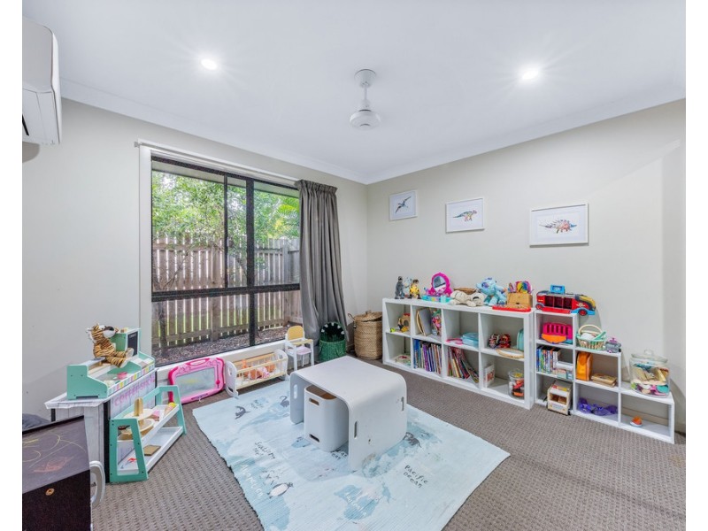 27 Endeavour Circuit, Cannonvale QLD 4802