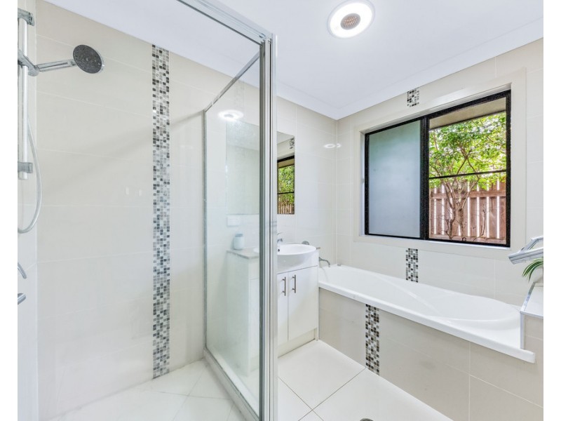 27 Endeavour Circuit, Cannonvale QLD 4802