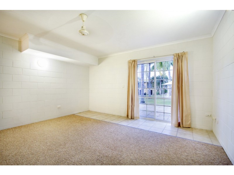 13/11 Island Drive, Cannonvale QLD 4802