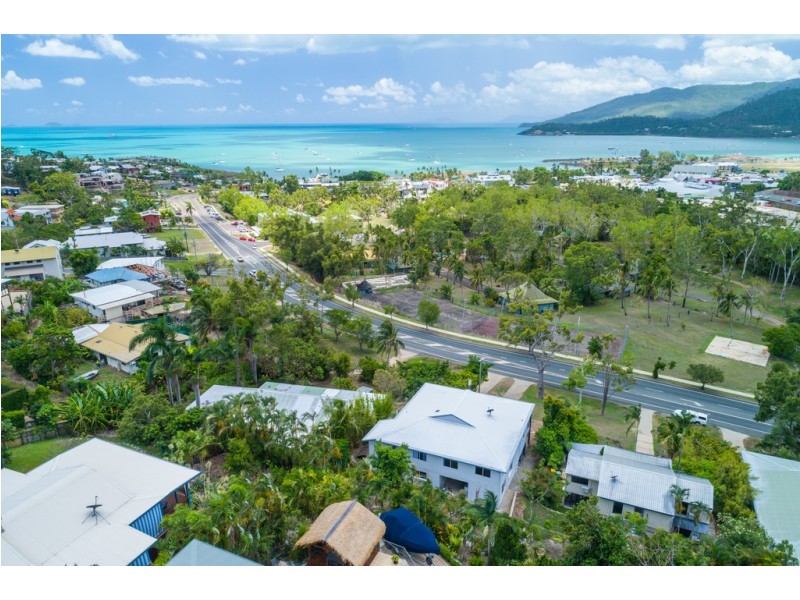 30 Waterson Way, Airlie Beach QLD 4802