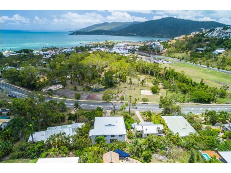 30 Waterson Way, Airlie Beach QLD 4802