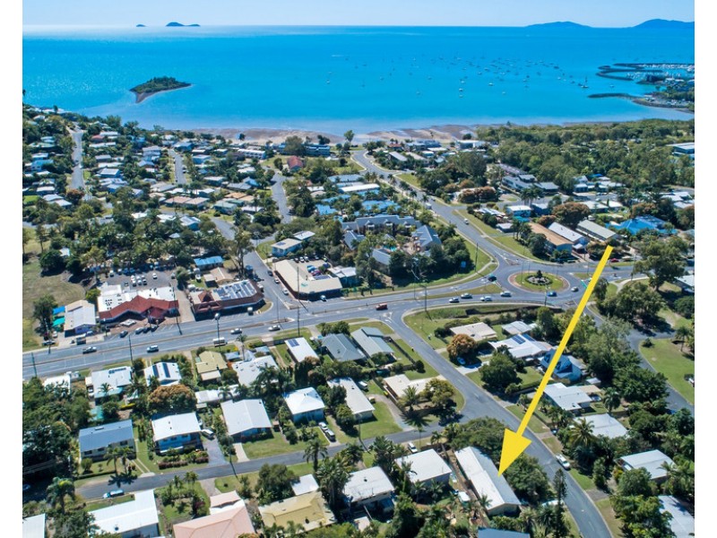 6 Manooka Drive, Cannonvale QLD 4802