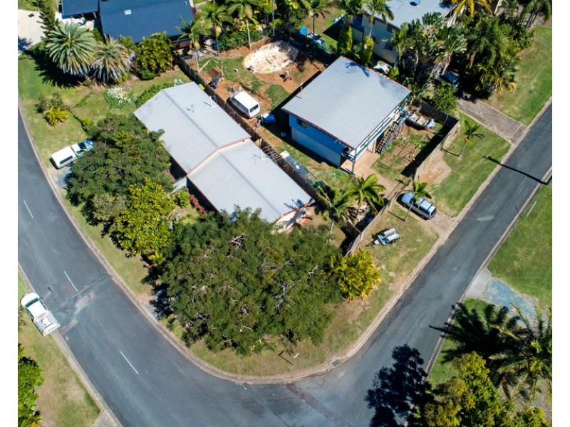 6 Manooka Drive, Cannonvale QLD 4802