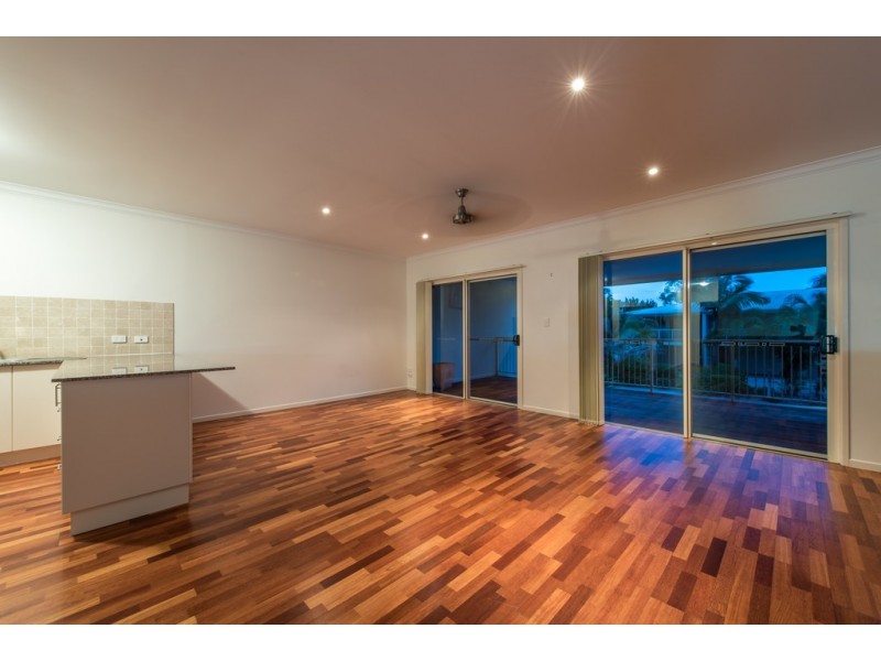 18/21 Shute Harbour Road, Cannonvale QLD 4802