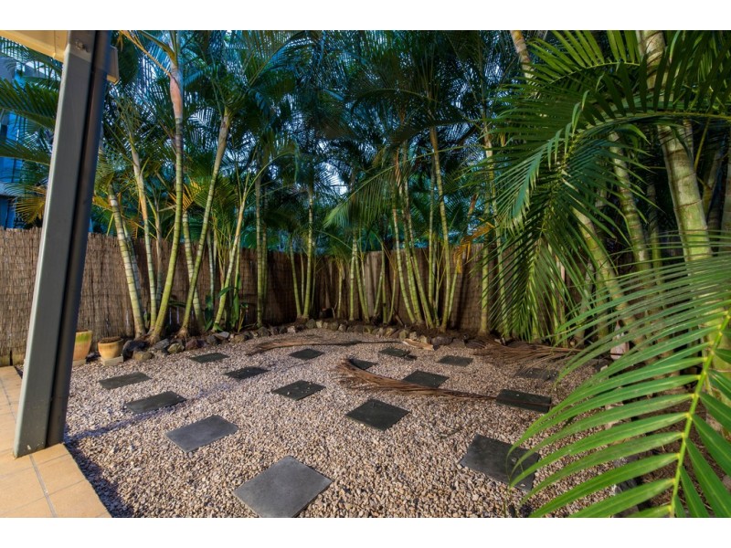 18/21 Shute Harbour Road, Cannonvale QLD 4802