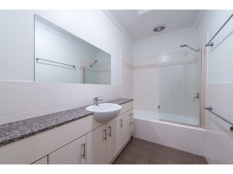 18/21 Shute Harbour Road, Cannonvale QLD 4802