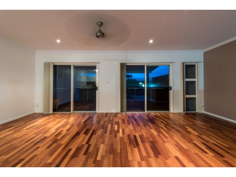 18/21 Shute Harbour Road, Cannonvale QLD 4802