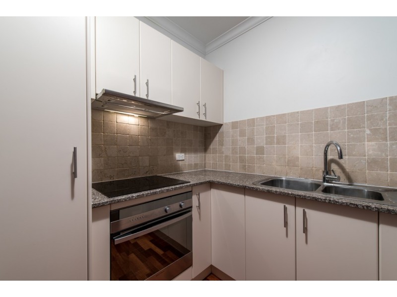 18/21 Shute Harbour Road, Cannonvale QLD 4802