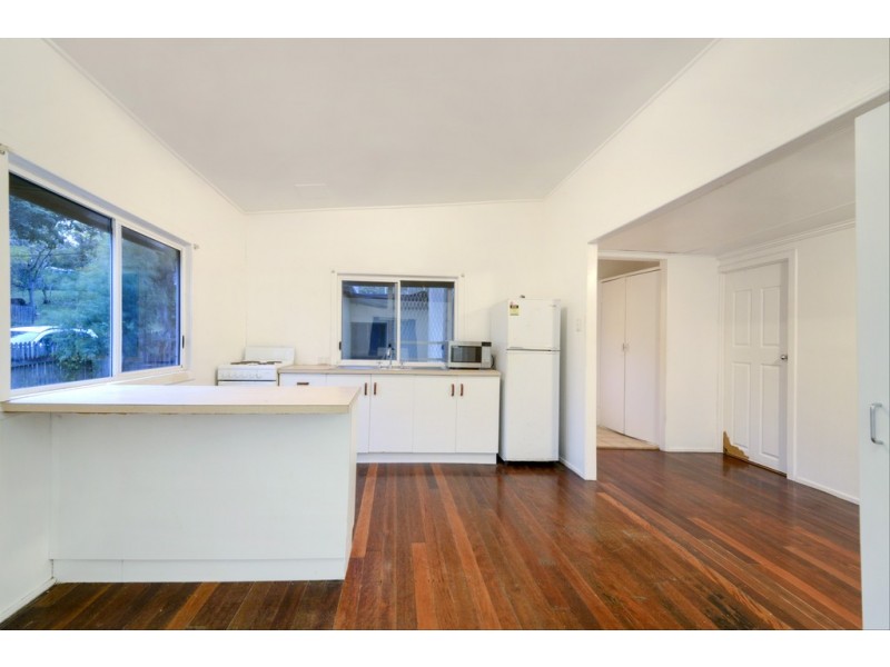 136 Shute Harbour Road, Cannonvale QLD 4802