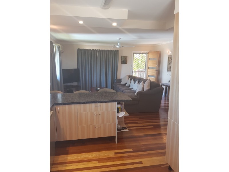 4 Woomerah Avenue, Cannonvale QLD 4802