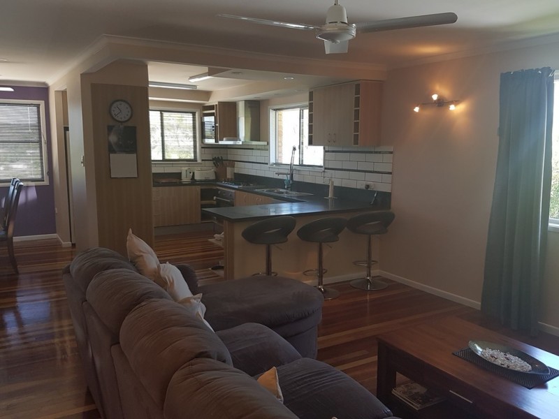 4 Woomerah Avenue, Cannonvale QLD 4802