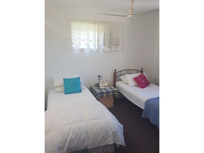 4 Woomerah Avenue, Cannonvale QLD 4802