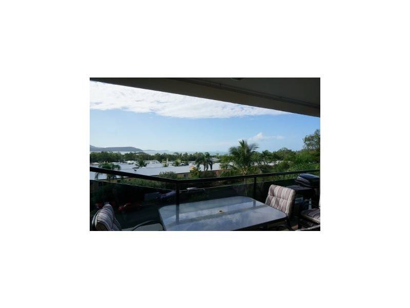 26/2 Eshelby Drive, Cannonvale QLD 4802