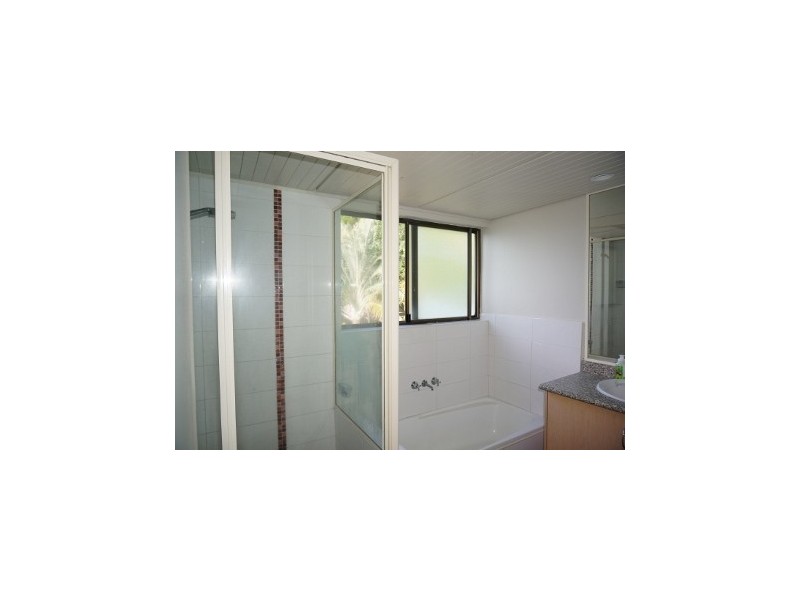 26/2 Eshelby Drive, Cannonvale QLD 4802