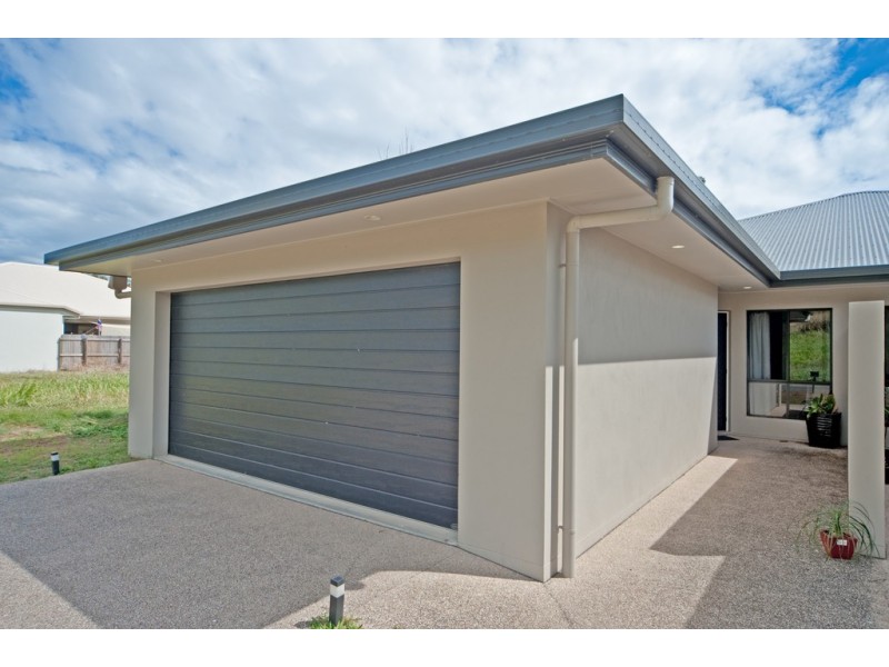 1 and 2 / 48 South Molle Boulevard, Cannonvale QLD 4802