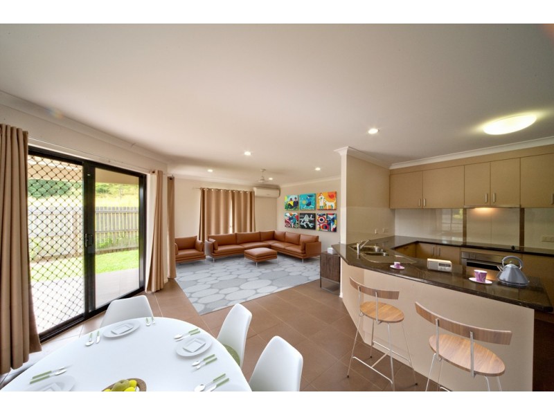 1 and 2 / 48 South Molle Boulevard, Cannonvale QLD 4802