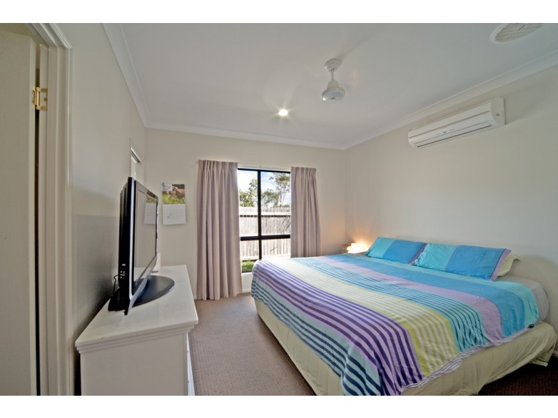 1 and 2 / 48 South Molle Boulevard, Cannonvale QLD 4802