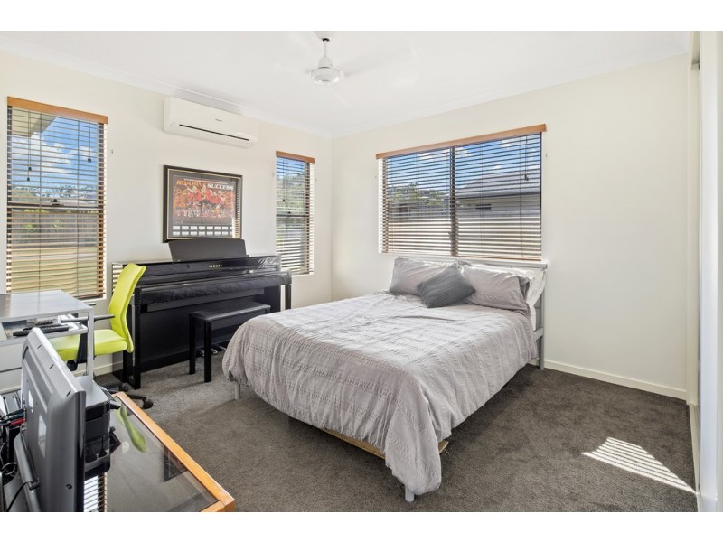 5 Grevillea Place, Cannonvale QLD 4802