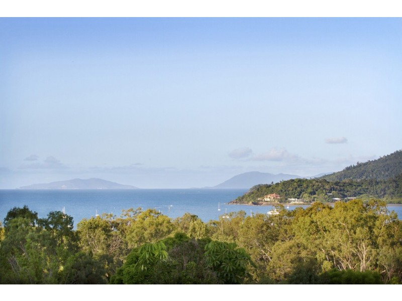 15 Seaview Drive, Airlie Beach QLD 4802