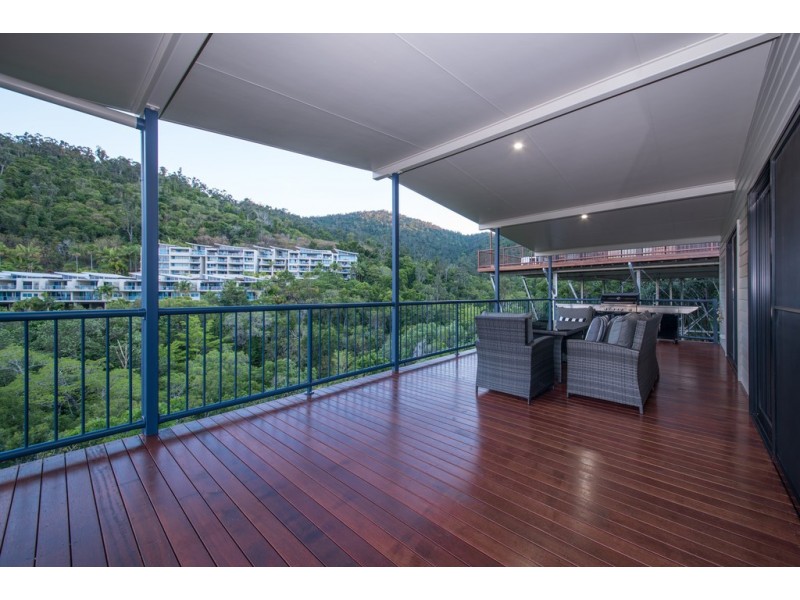 15 Seaview Drive, Airlie Beach QLD 4802