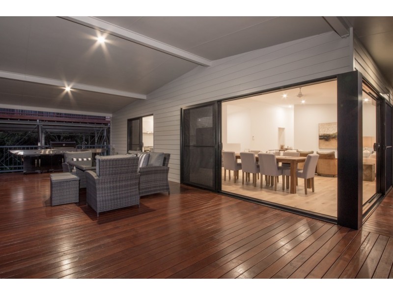 15 Seaview Drive, Airlie Beach QLD 4802