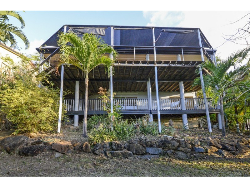 5 Woodwark Crescent, Cannonvale QLD 4802