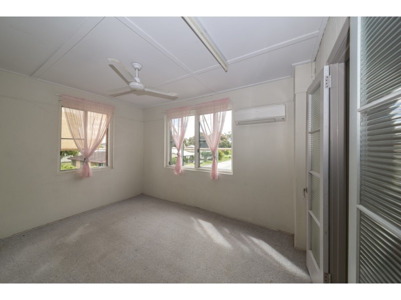 9 Chapman Street, Proserpine QLD 4800