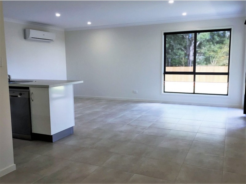 32 Trader Crescent, Cannonvale QLD 4802