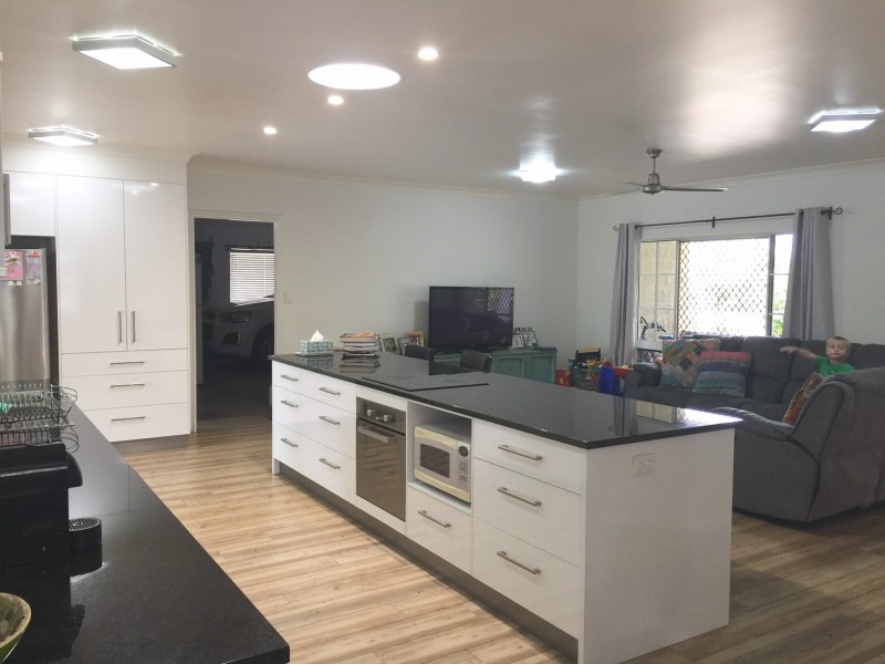 8 Pindar Place, Proserpine QLD 4800