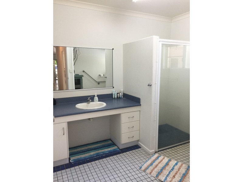 8 Pindar Place, Proserpine QLD 4800