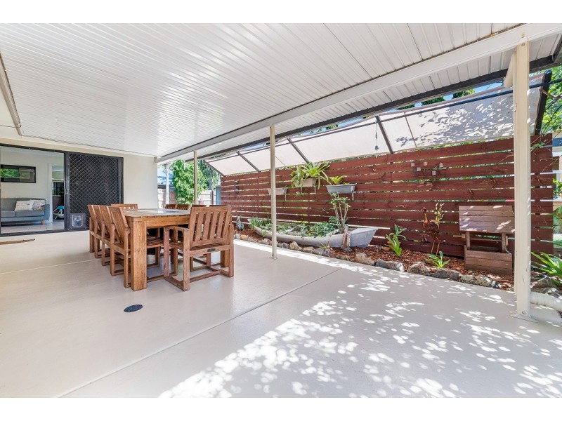 27 Banksia Court, Cannonvale QLD 4802