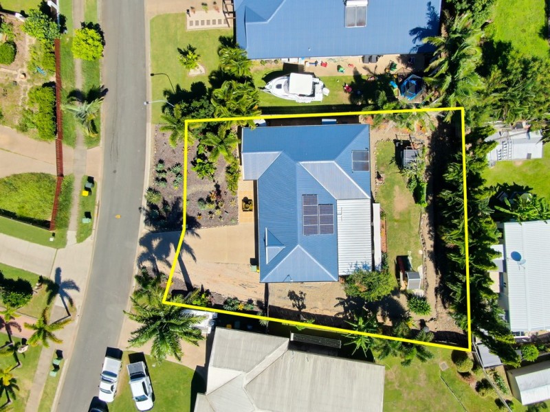 27 Banksia Court, Cannonvale QLD 4802