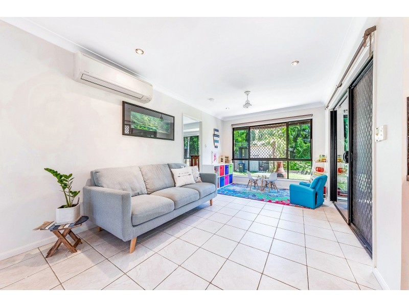 27 Banksia Court, Cannonvale QLD 4802