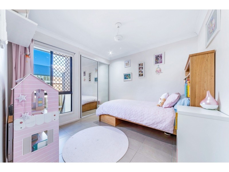 27 Banksia Court, Cannonvale QLD 4802