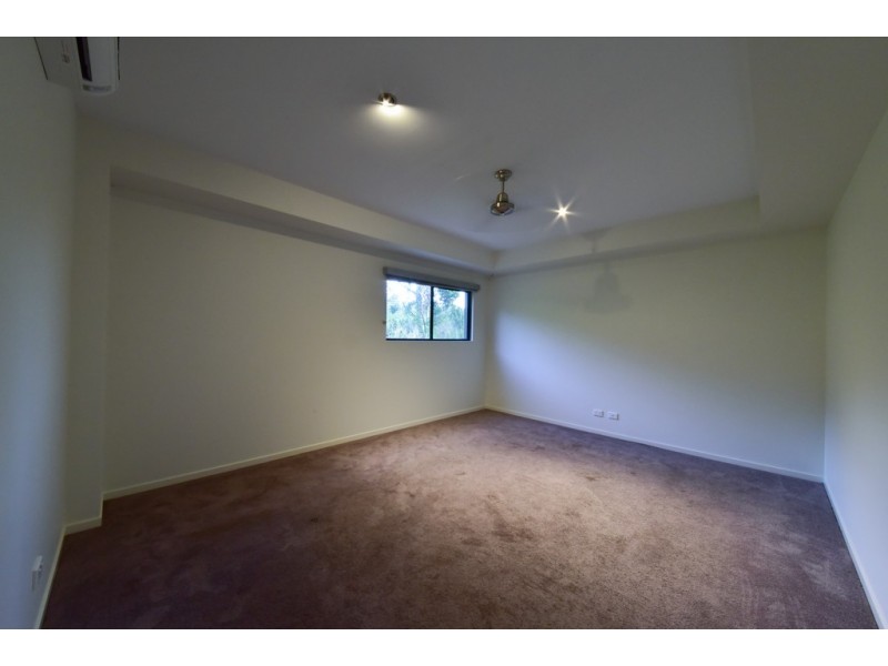 20 Scarlet Gum Crescent, Cannonvale QLD 4802