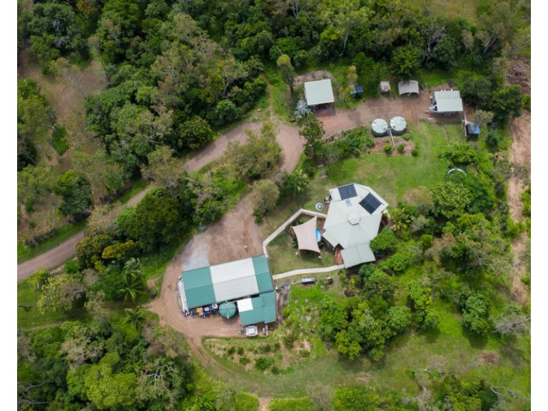 442 Sugarloaf Road, Riordanvale QLD 4800