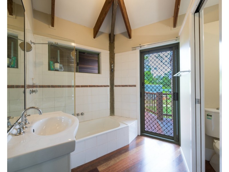 442 Sugarloaf Road, Riordanvale QLD 4800