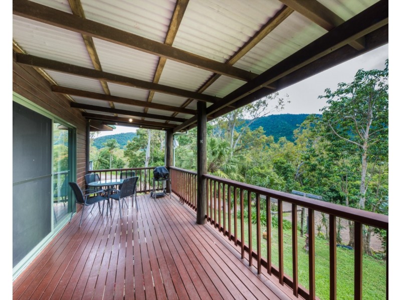 442 Sugarloaf Road, Riordanvale QLD 4800