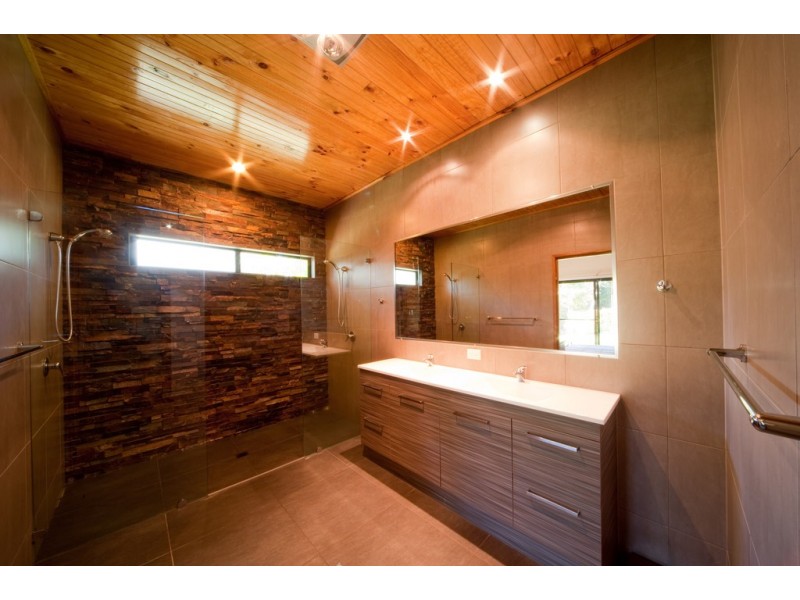 97 Muller Road, Myrtlevale QLD 4800