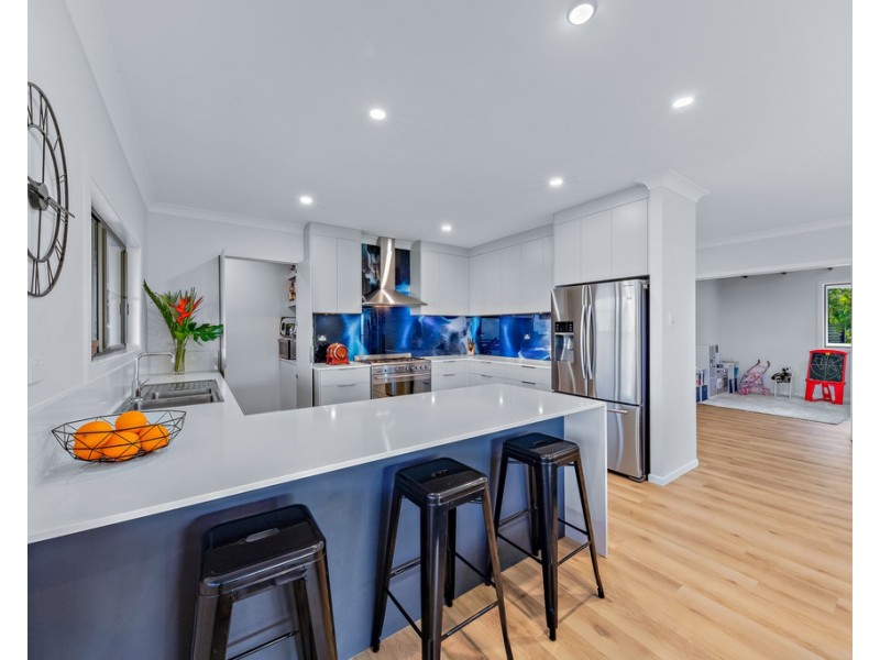 127 Staniland Drive, Strathdickie QLD 4800
